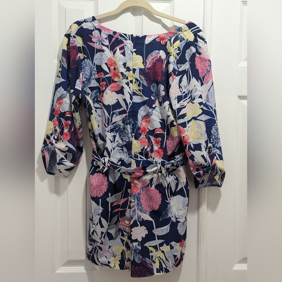 Yumi Kim Floral Belted Romper w Pockets - Picture 9 of 11